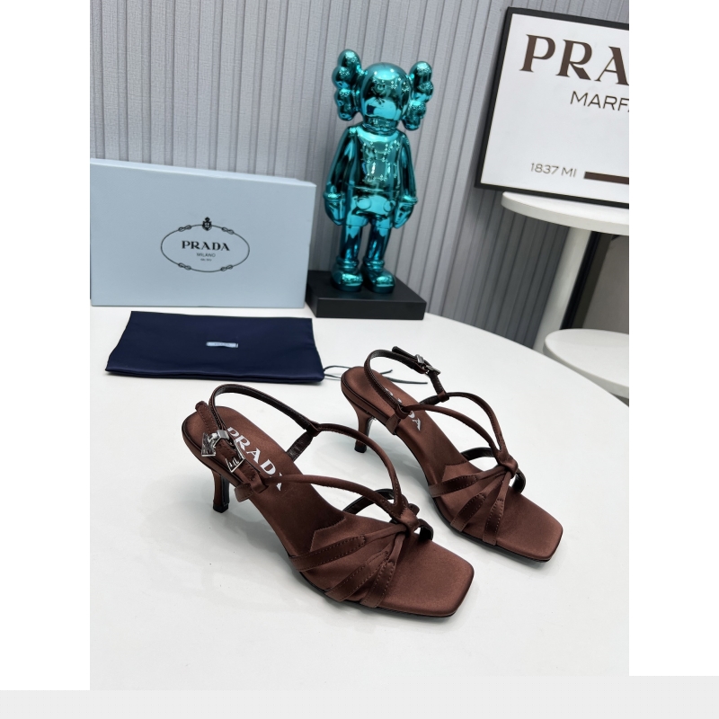 Pra*a sandals